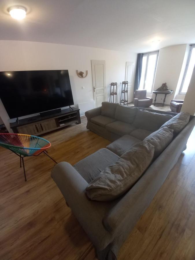 Logement Entier Spacieux Et Confortable A 1 H De Paris Courtenay  Exterior photo